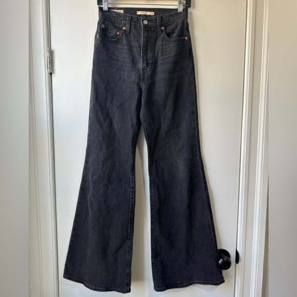 Levi’s Women’s Ribcage Flare Jeans Sz 25